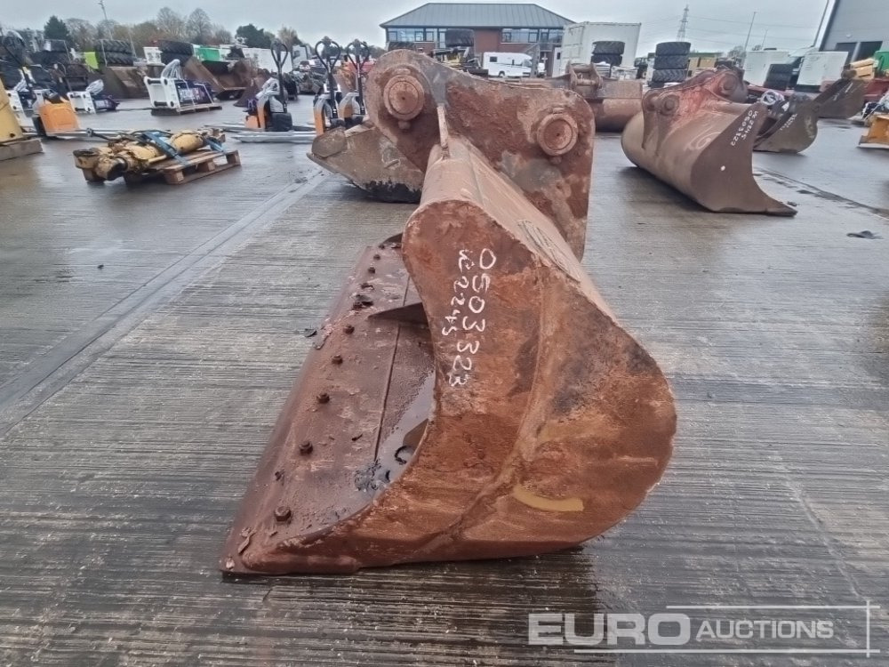 Strickland 84" Ditching Bucket 80mm Pin to suit 20 Ton Excavator - Godet: photos 2 Strickland 84" Ditching Bucket 80mm Pin to suit 20 Ton Excavator - Godet: photos 2