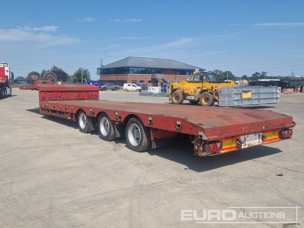 TSR Tri Axle Extendable Stepframe Low Loader Trailer, Out Riggers, Rear Steer, Winch (Plating Certificate Available) - Semi-remorque plateau: photos 3 TSR Tri Axle Extendable Stepframe Low Loader Trailer, Out Riggers, Rear Steer, Winch (Plating Certificate Available) - Semi-remorque plateau: photos 3
