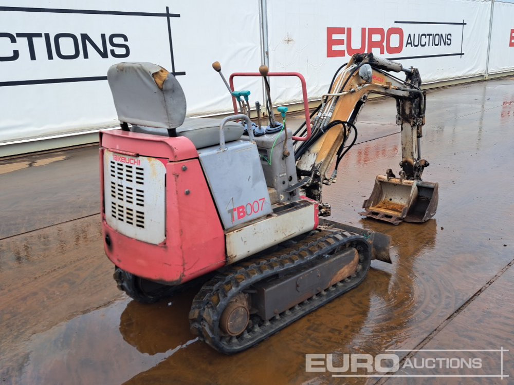 Takeuchi TB007 - Mini pelle: photos 5 Takeuchi TB007 - Mini pelle: photos 5
