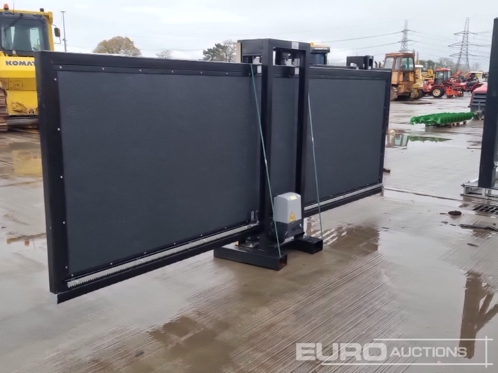 Unused 2025 13' Electric Composite Sliding Gate - L'équipement de construction: photos 3 Unused 2025 13' Electric Composite Sliding Gate - L'équipement de construction: photos 3
