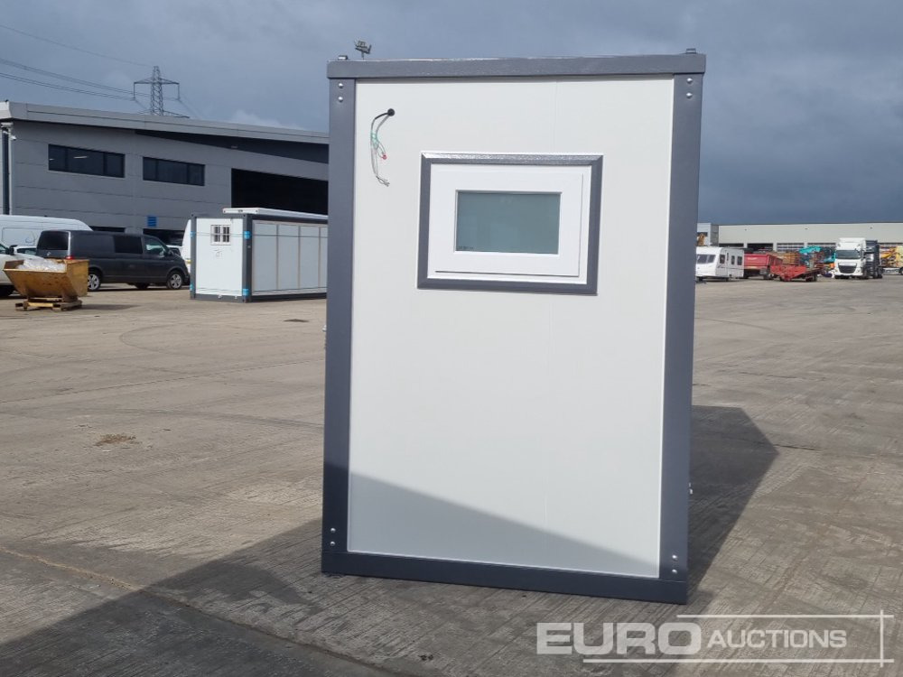 Unused 2025 220V Portable Toilets/Shower (Cannot Be Reconsigned) - Conteneur maritime: photos 2 Unused 2025 220V Portable Toilets/Shower (Cannot Be Reconsigned) - Conteneur maritime: photos 2
