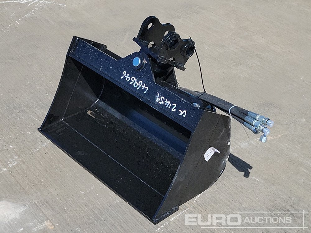 Unused 2025 Captok 24" Hydraulic Tilting Bucket 25mm Pin to suit Mini Excavator - Godet: photos 1 Unused 2025 Captok 24" Hydraulic Tilting Bucket 25mm Pin to suit Mini Excavator - Godet: photos 1