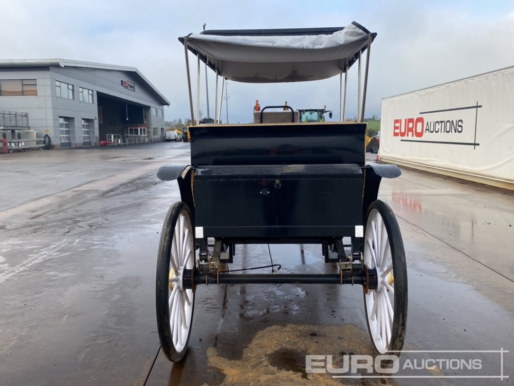 Unused 2025 Electric Carriage - Voiturette de golf: photos 4 Unused 2025 Electric Carriage - Voiturette de golf: photos 4