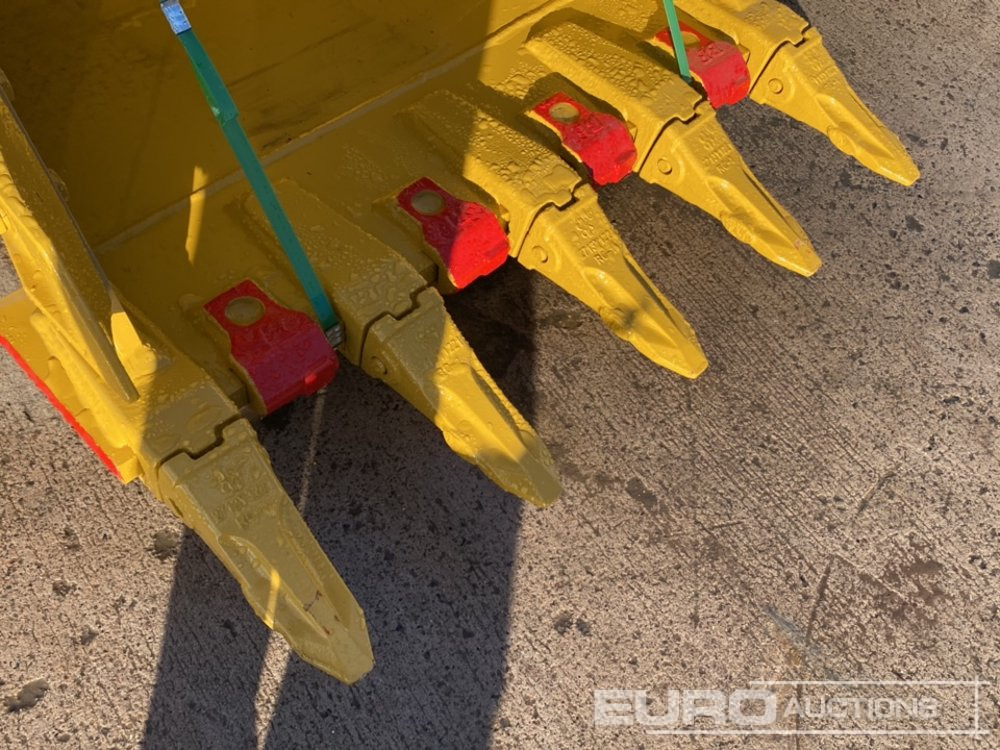 Unused 2025 TOFT 36" Digging Bucket to suit CAT 315 - Godet: photos 5 Unused 2025 TOFT 36" Digging Bucket to suit CAT 315 - Godet: photos 5