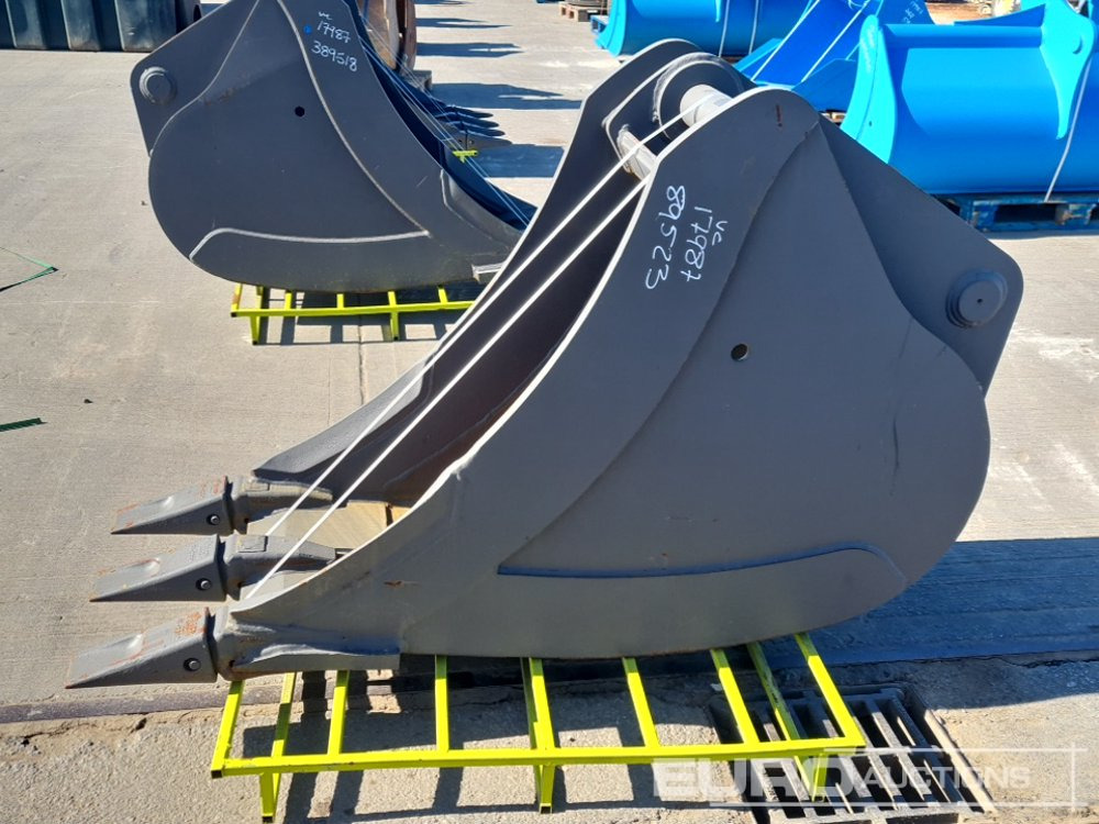Unused 24" Scoop Bucket 80mm Pin to suit 20 Ton Excavator - Godet: photos 2 Unused 24" Scoop Bucket 80mm Pin to suit 20 Ton Excavator - Godet: photos 2