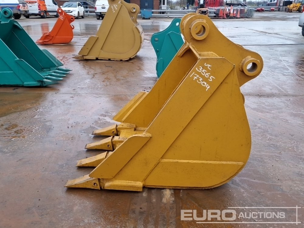 Unused 36" Digging Bucket 60mm Pin to suit 10 Ton Excavator - Godet: photos 2 Unused 36" Digging Bucket 60mm Pin to suit 10 Ton Excavator - Godet: photos 2