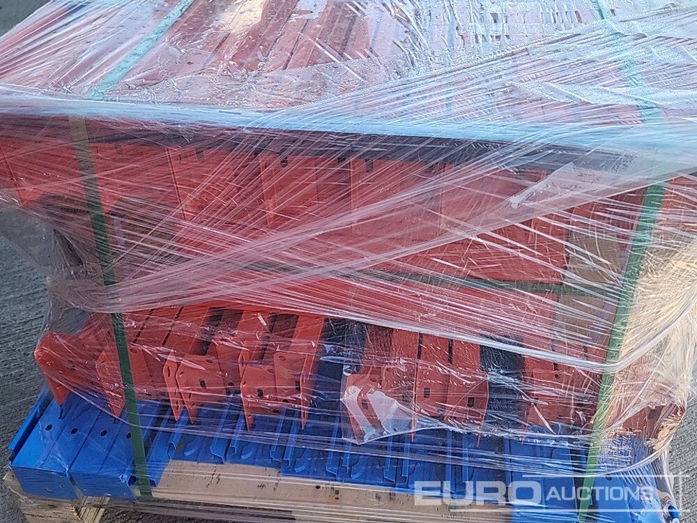 Unused 38' Pallet Racking - L'équipement de construction: photos 5 Unused 38' Pallet Racking - L'équipement de construction: photos 5