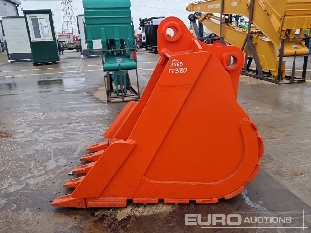 Unused 48" Digging Bucket 80mm Pin to suit 20 Ton Excavator - Godet: photos 2 Unused 48" Digging Bucket 80mm Pin to suit 20 Ton Excavator - Godet: photos 2