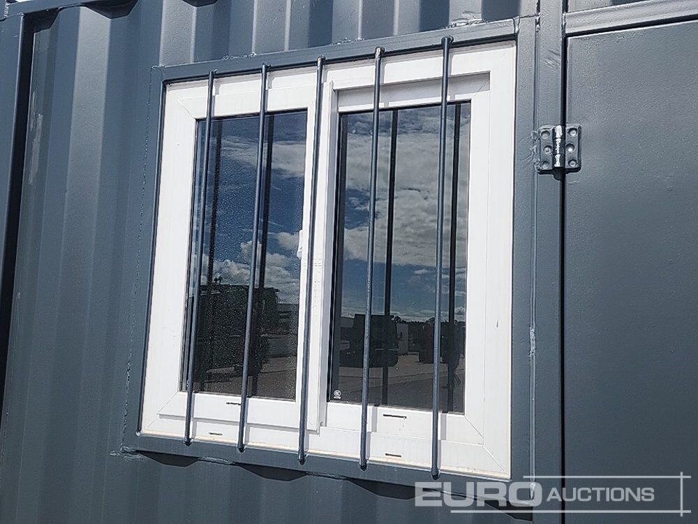 Unused 9' Container, Side Door & Window (Cannot Be Reconsigned) - Conteneur maritime: photos 5 Unused 9' Container, Side Door & Window (Cannot Be Reconsigned) - Conteneur maritime: photos 5