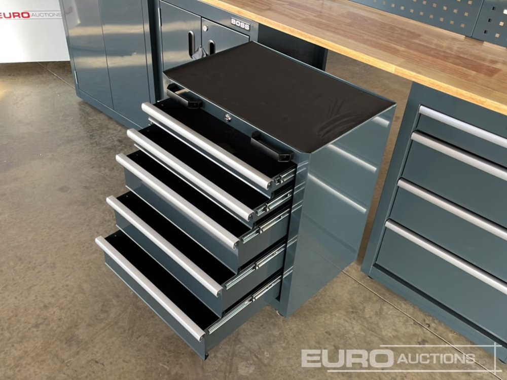 Équipement de garage Unused Boss 2.6m 9 Drawer, 5 Cabinet Tool Station: photos 25