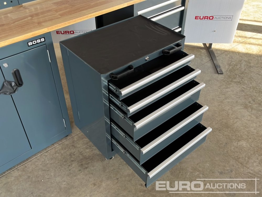 Équipement de garage Unused Boss 2.6m 9 Drawer, 5 Cabinet Tool Station: photos 23