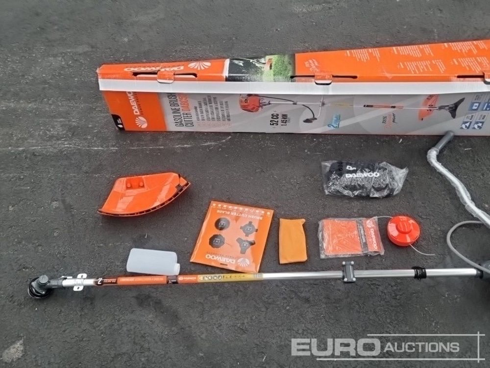 Équipement de garage Unused Daewoo DABC520AV Petrol Strimmer: photos 6