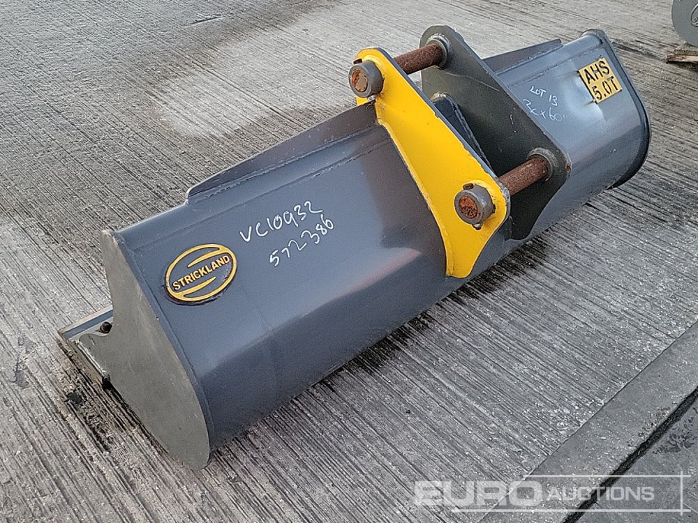 Unused Strickland 60" Ditching Bucket 45mm Pin to suit 4-6 Ton Excavator - Godet: photos 3 Unused Strickland 60" Ditching Bucket 45mm Pin to suit 4-6 Ton Excavator - Godet: photos 3