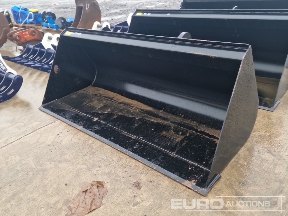 Unused Strickland 90" Loading Bucket to suit JCB Telehandler - Godet: photos 1 Unused Strickland 90" Loading Bucket to suit JCB Telehandler - Godet: photos 1