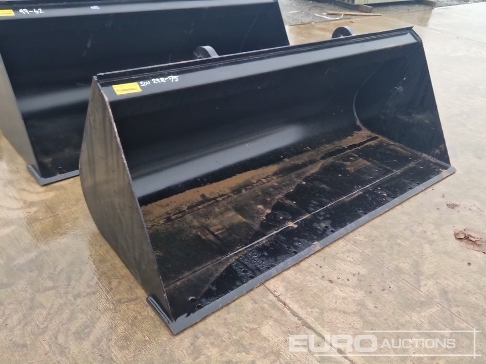 Unused Strickland 90" Loading Bucket to suit JCB Telehandler - Godet: photos 4 Unused Strickland 90" Loading Bucket to suit JCB Telehandler - Godet: photos 4