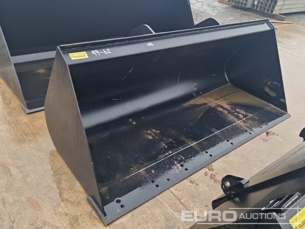 Unused Strickland 90" Loading Bucket to suit Manitou Telehandler - Godet: photos 4 Unused Strickland 90" Loading Bucket to suit Manitou Telehandler - Godet: photos 4