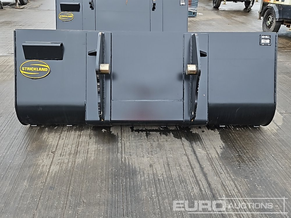 Unused Strickland 90" Loading Bucket to suit Manitou Telehandler - Godet: photos 4 Unused Strickland 90" Loading Bucket to suit Manitou Telehandler - Godet: photos 4