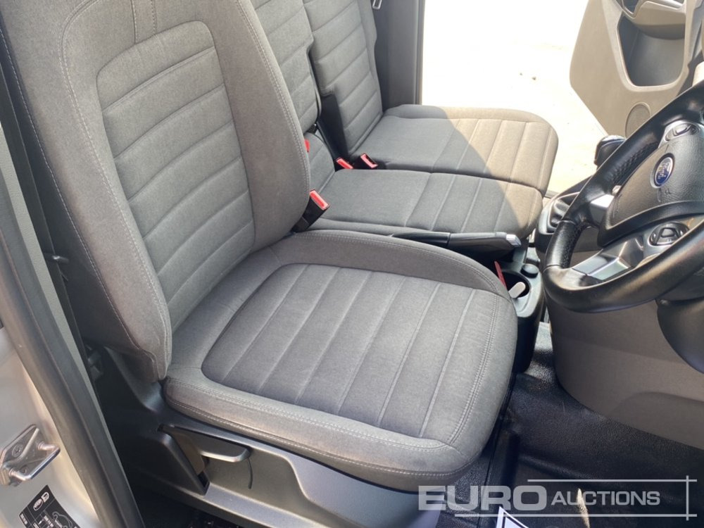 Véhicule utilitaire 2021 Ford Transit Connect 200: photos 16