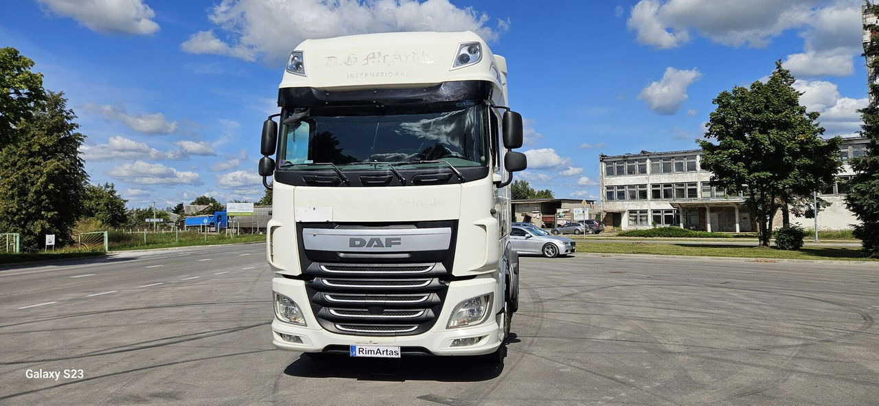 DAF XF 105.460 - Tracteur routier: photos 3 DAF XF 105.460 - Tracteur routier: photos 3