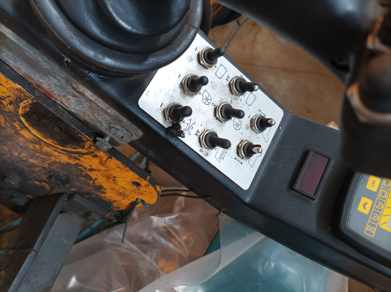 Vendemmiatrice usata Grégoire G60I - Machine à vendanger: photos 5 Vendemmiatrice usata Grégoire G60I - Machine à vendanger: photos 5