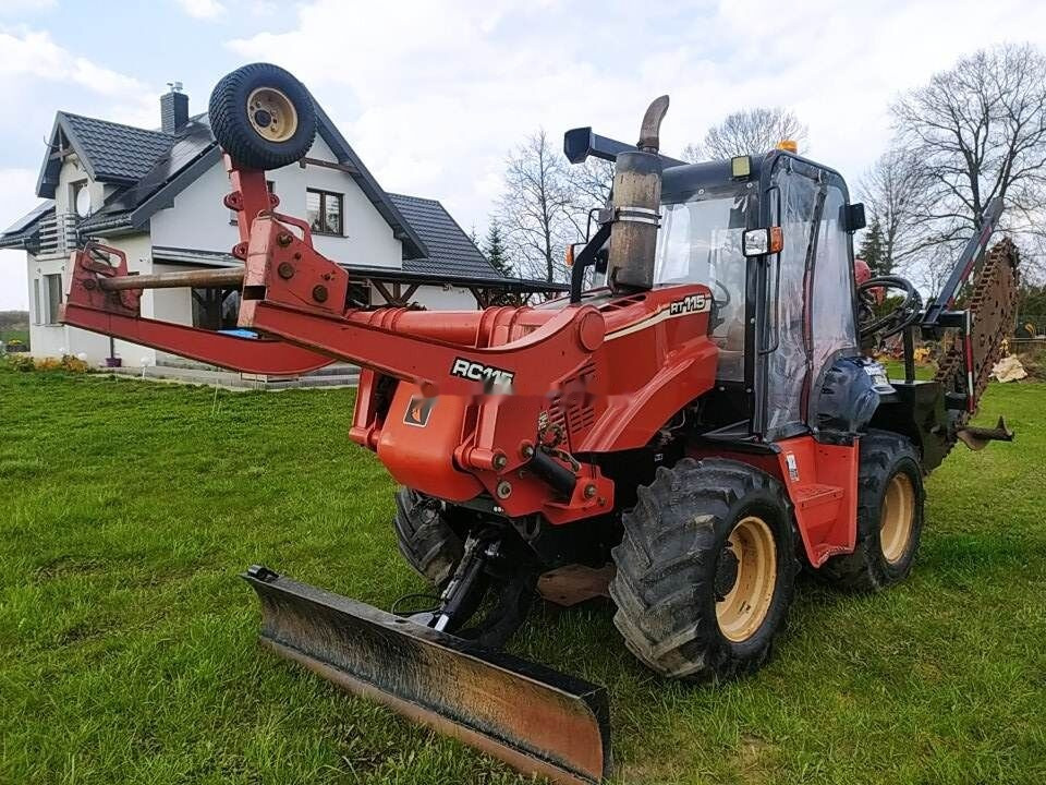 Trancheuse Ditch-Witch Zahn R300: photos 17 Trancheuse Ditch-Witch Zahn R300: photos 17