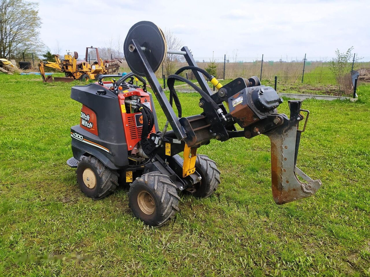 Trancheuse Ditch-Witch Zahn R300: photos 6 Trancheuse Ditch-Witch Zahn R300: photos 6