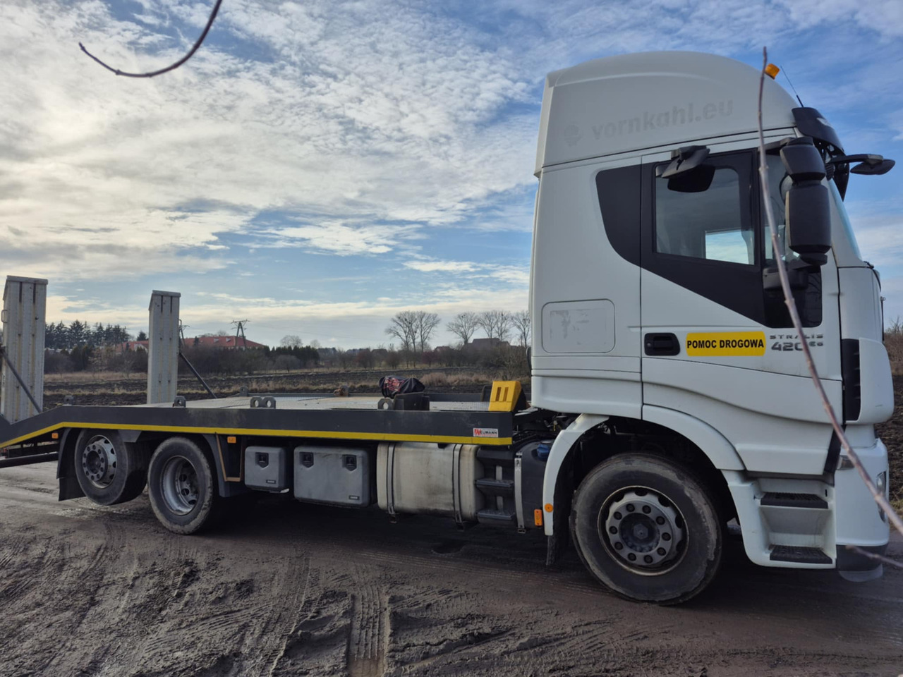 IVECO Stralis 420 - Camion porte-voitures: photos 5 IVECO Stralis 420 - Camion porte-voitures: photos 5