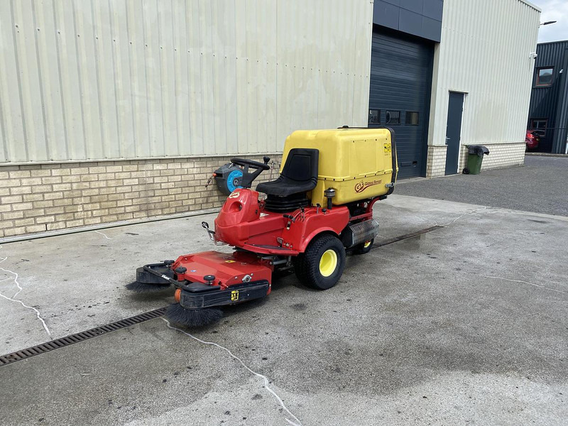 Gianni ferrari PG180, veegmachine - Balayeuse de voirie: photos 2 Gianni ferrari PG180, veegmachine - Balayeuse de voirie: photos 2