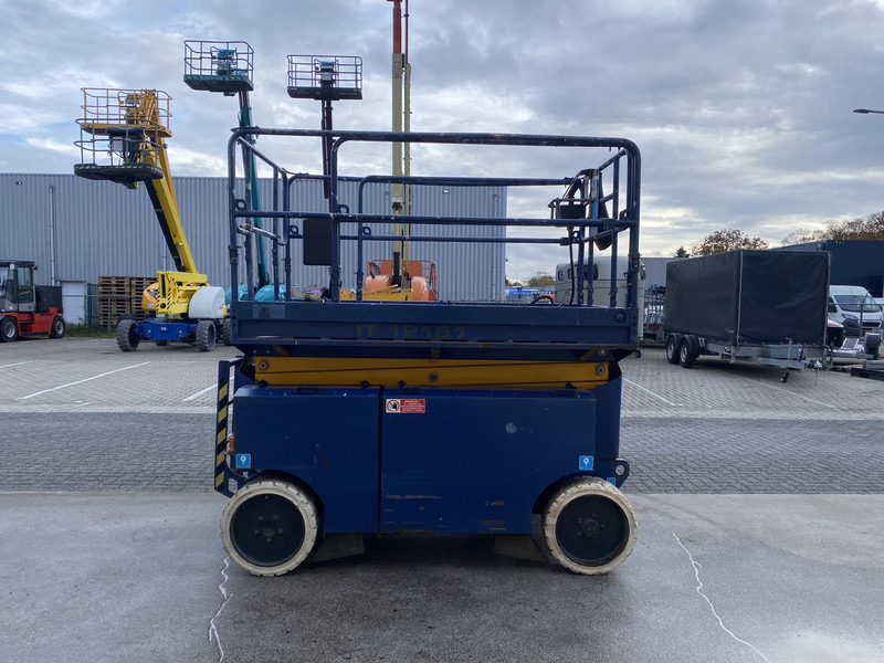 Iteco IT12151, Schaar hoogwerker, 14 meter - Nacelle: photos 5 Iteco IT12151, Schaar hoogwerker, 14 meter - Nacelle: photos 5