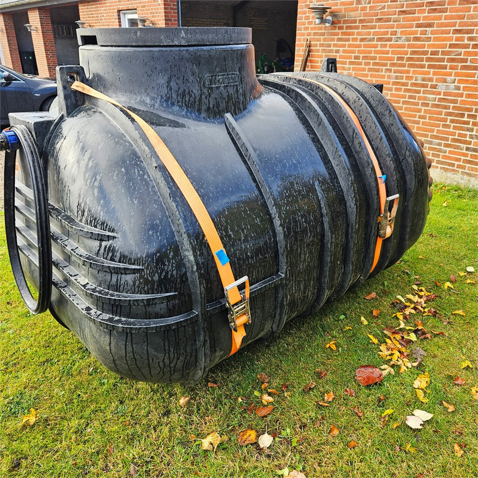 ABC 2 m3 - Cuve de stockage, L'équipement de construction: photos 5 ABC 2 m3 - Cuve de stockage, L'équipement de construction: photos 5