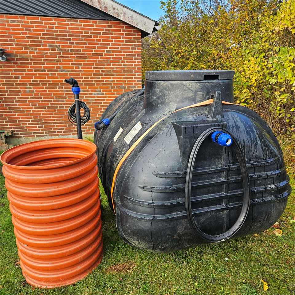 ABC 2 m3 - Cuve de stockage, L'équipement de construction: photos 4 ABC 2 m3 - Cuve de stockage, L'équipement de construction: photos 4