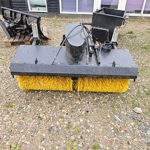 ABC Unknown - Brosse: photos 2 ABC Unknown - Brosse: photos 2