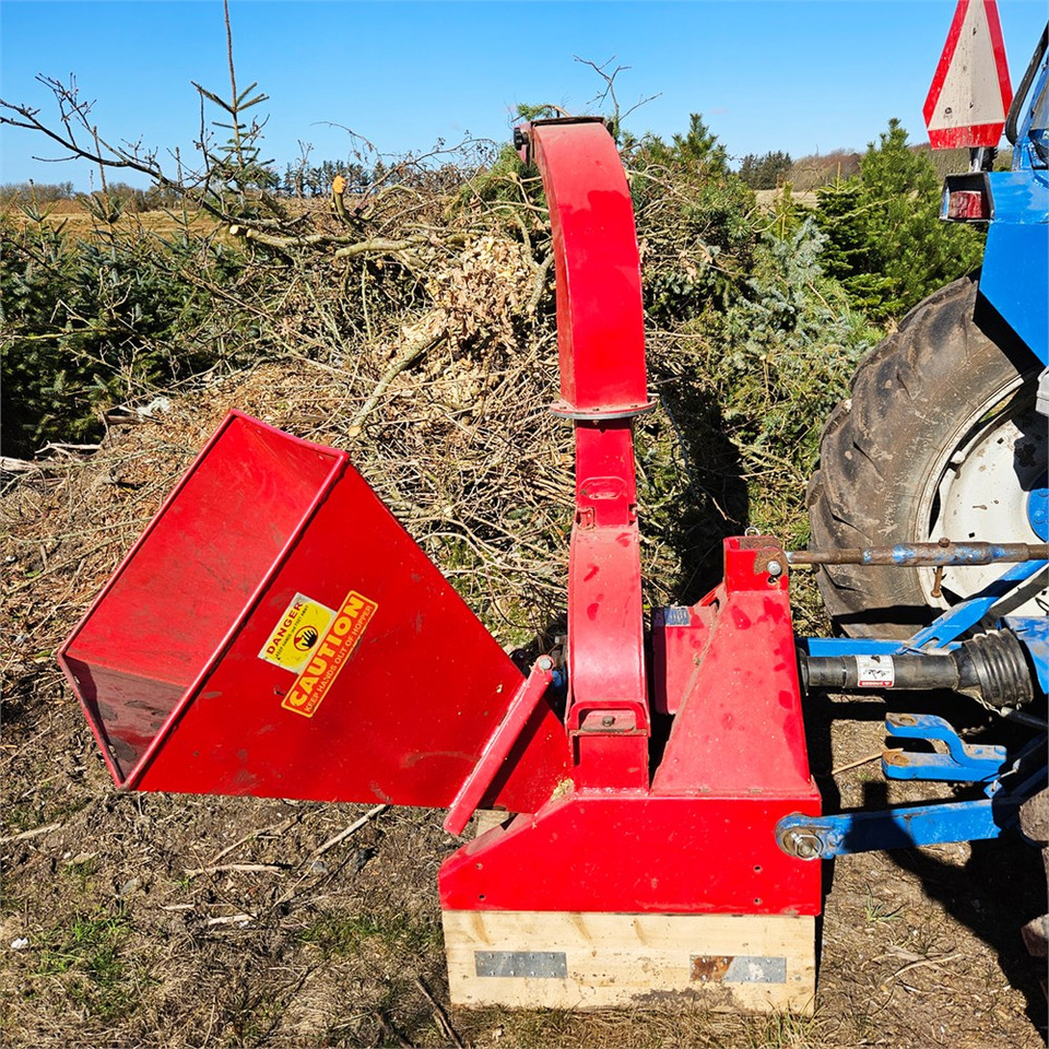 ABC WC-X5 PTO - Broyeur de végétaux: photos 4 ABC WC-X5 PTO - Broyeur de végétaux: photos 4