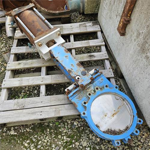 ABC Unknown - Accessoire pour Engins de chantier: photos 1 ABC Unknown - Accessoire pour Engins de chantier: photos 1