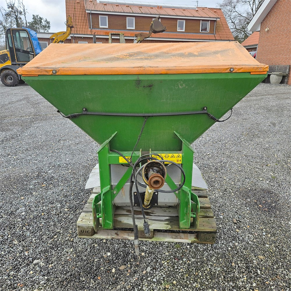 Amazone E+S 750 - Epandeur de sable: photos 5 Amazone E+S 750 - Epandeur de sable: photos 5