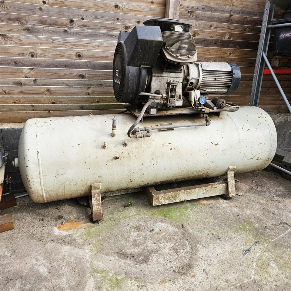 Atlas Copco Compressor - Compresseur d'air: photos 1 Atlas Copco Compressor - Compresseur d'air: photos 1