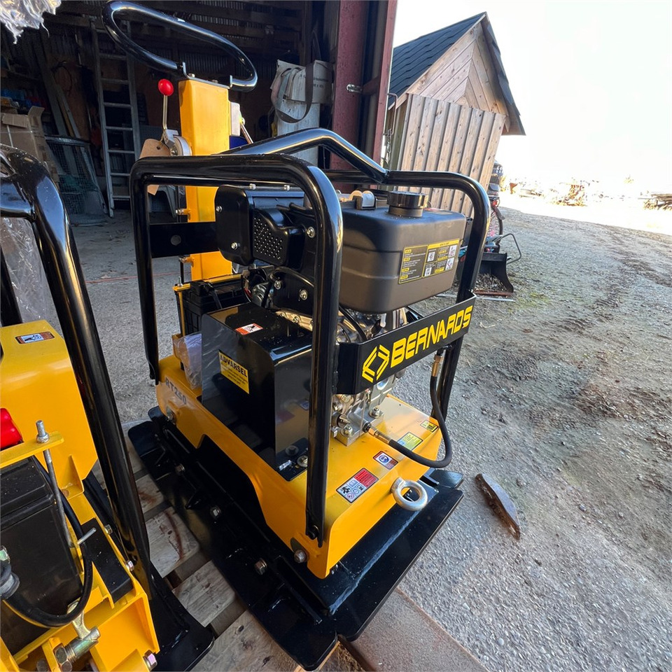 Plaque vibrante Bernards RT250-1: photos 6