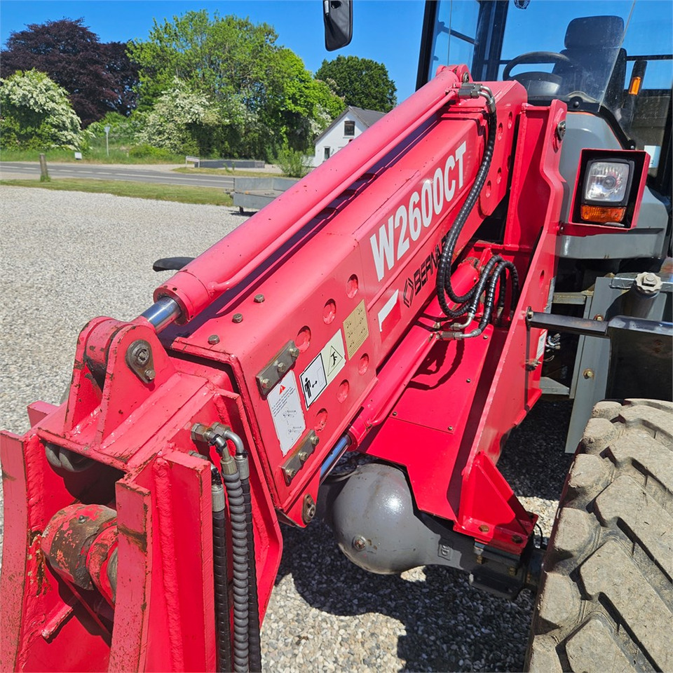 Bernards W2600CT Teleskop - Mini chargeuse: photos 4 Bernards W2600CT Teleskop - Mini chargeuse: photos 4