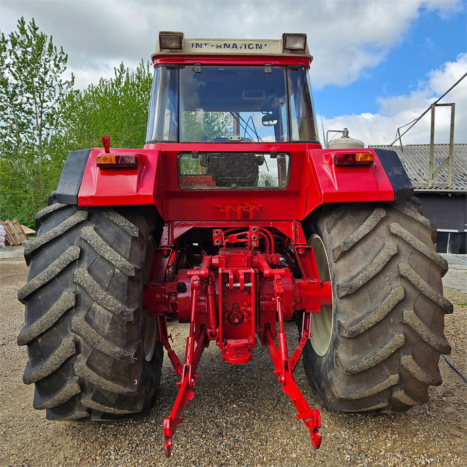 CASE IH 1255 XL - Tracteur agricole: photos 5 CASE IH 1255 XL - Tracteur agricole: photos 5