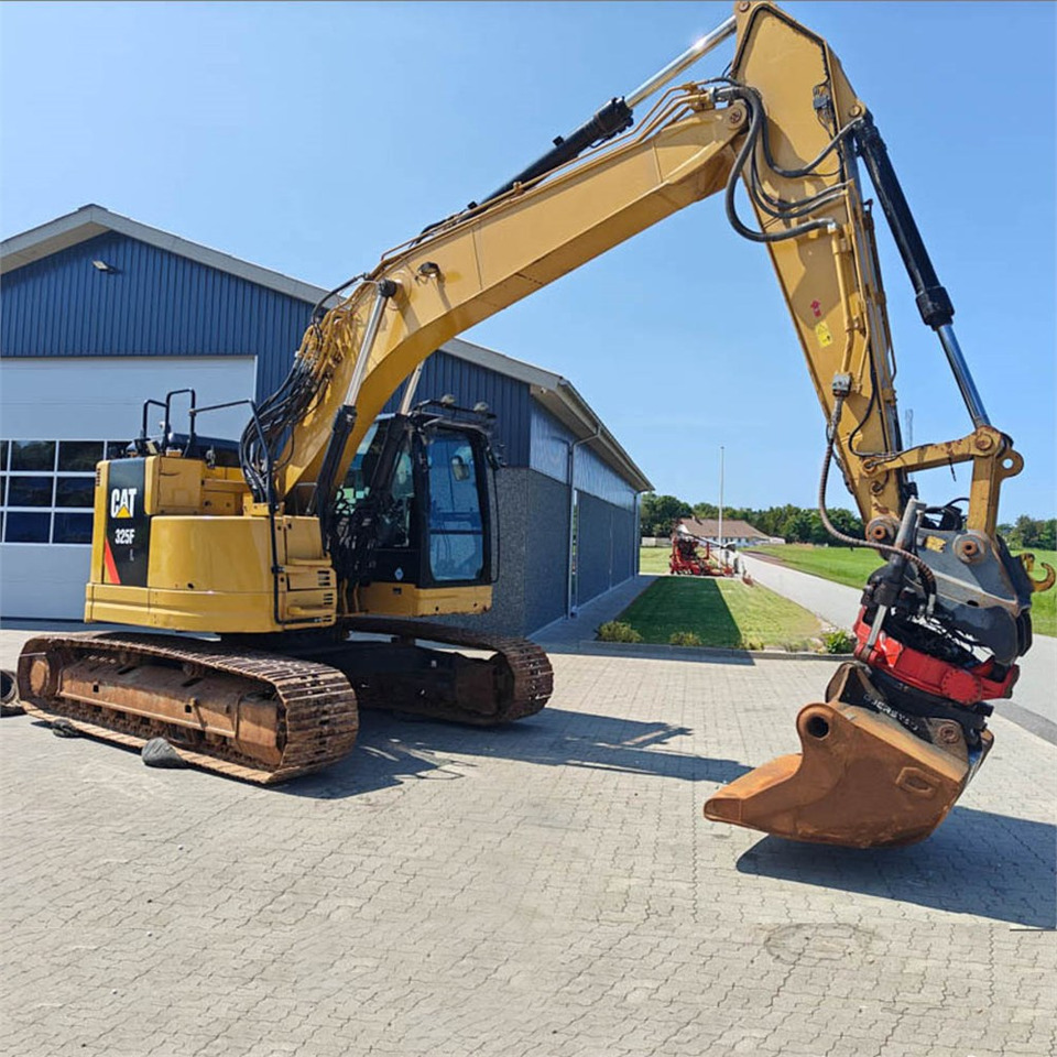 Caterpillar 325 FLCR - Pelle sur chenille: photos 3 Caterpillar 325 FLCR - Pelle sur chenille: photos 3