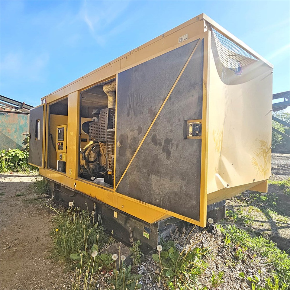 Caterpillar DE250 E0 - Groupe électrogène: photos 5 Caterpillar DE250 E0 - Groupe électrogène: photos 5