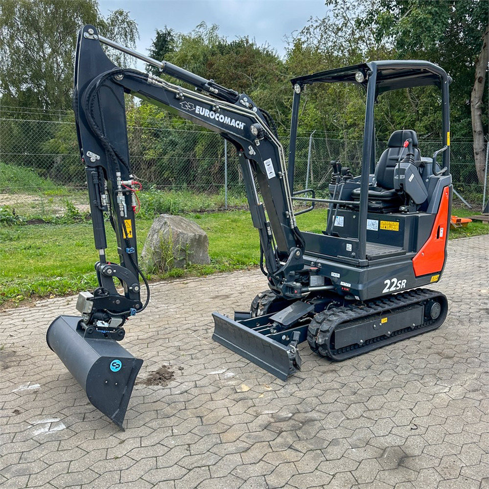 Eurocomach 22SR - Mini pelle: photos 2 Eurocomach 22SR - Mini pelle: photos 2