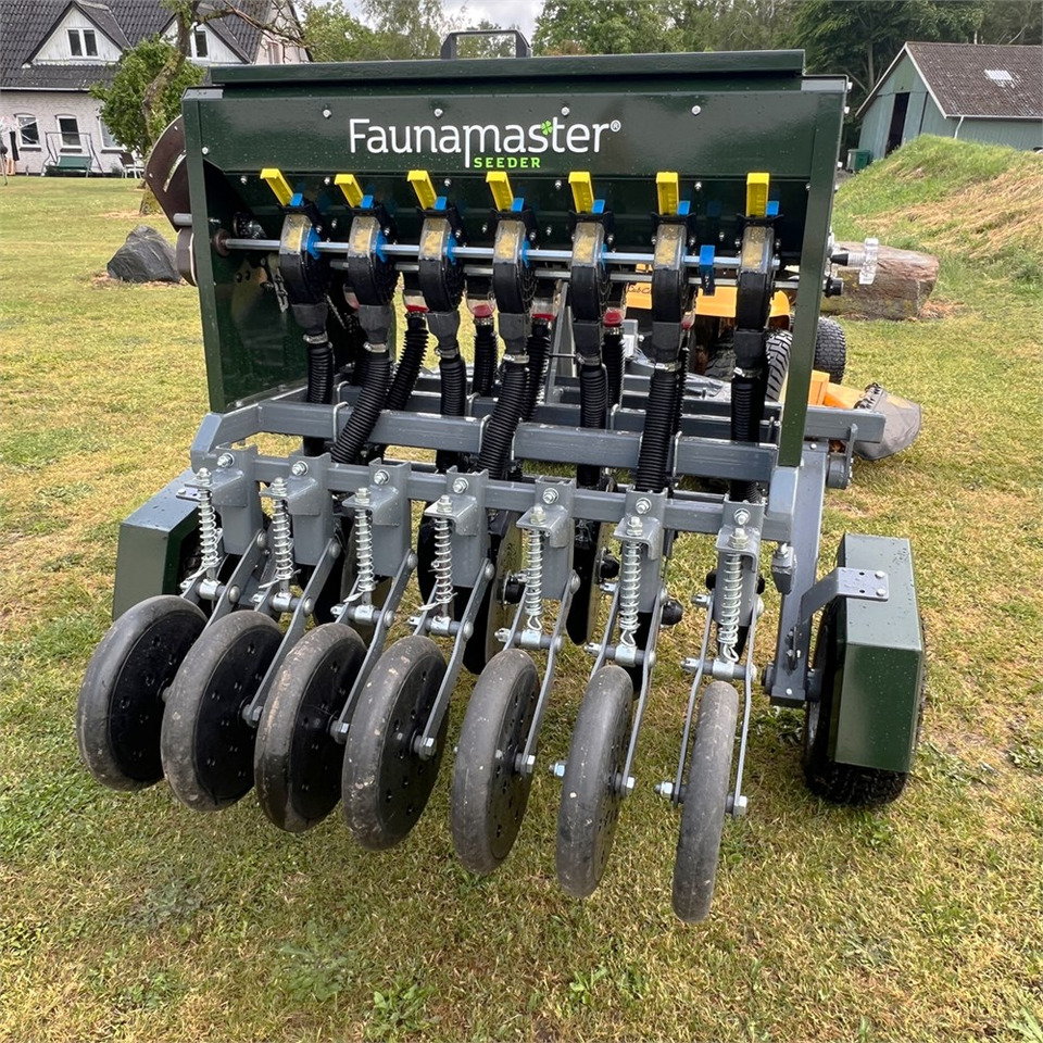 Faunamaster Seeder 105 - Semoir: photos 2 Faunamaster Seeder 105 - Semoir: photos 2