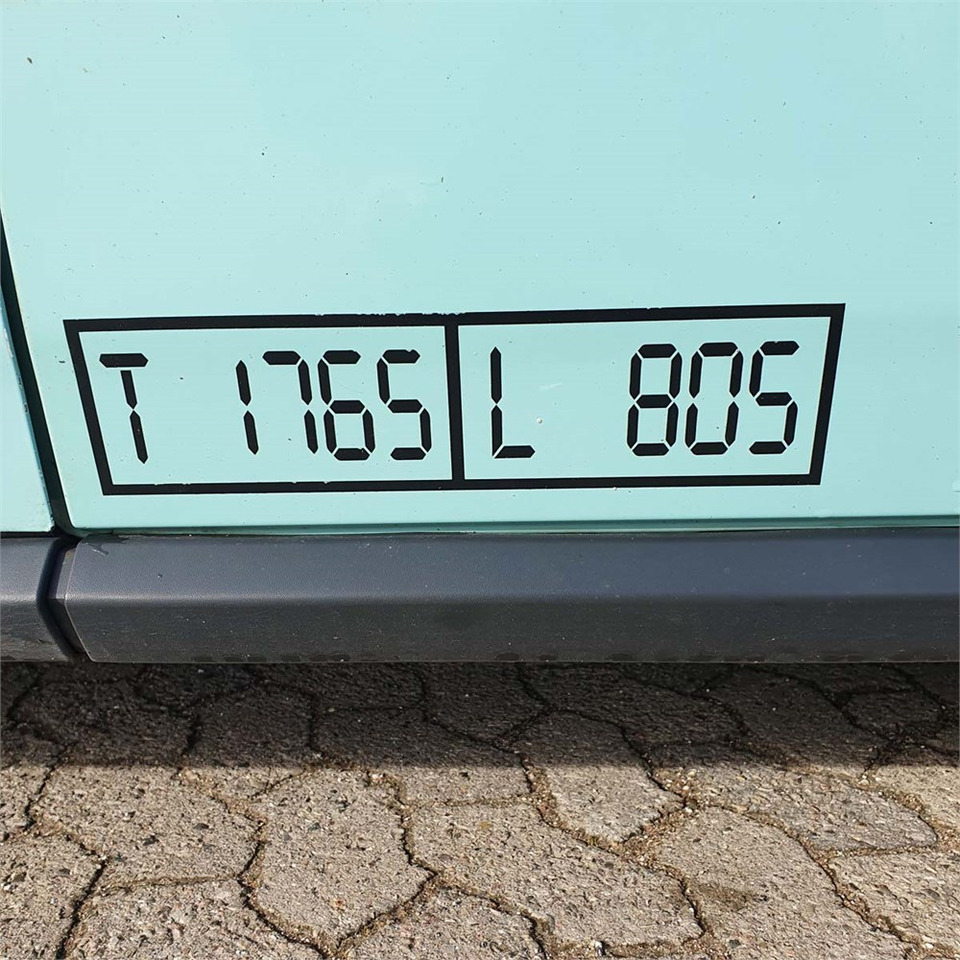 Ford Transit Courier 1,0 Ecoboost - Fourgonnette: photos 5 Ford Transit Courier 1,0 Ecoboost - Fourgonnette: photos 5