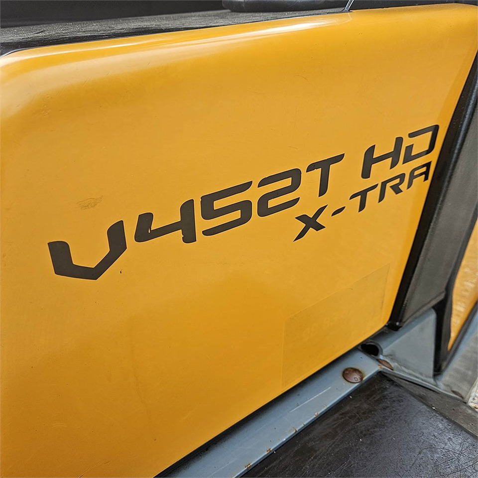 Chargeuse sur pneus Giant V452T X-TRA HD: photos 25