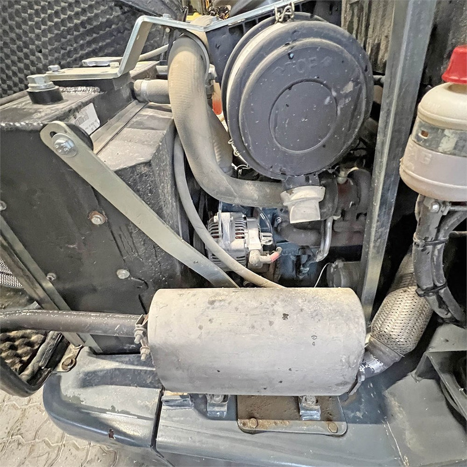 Chargeuse sur pneus Giant V452T X-Tra HD: photos 26 Chargeuse sur pneus Giant V452T X-Tra HD: photos 26