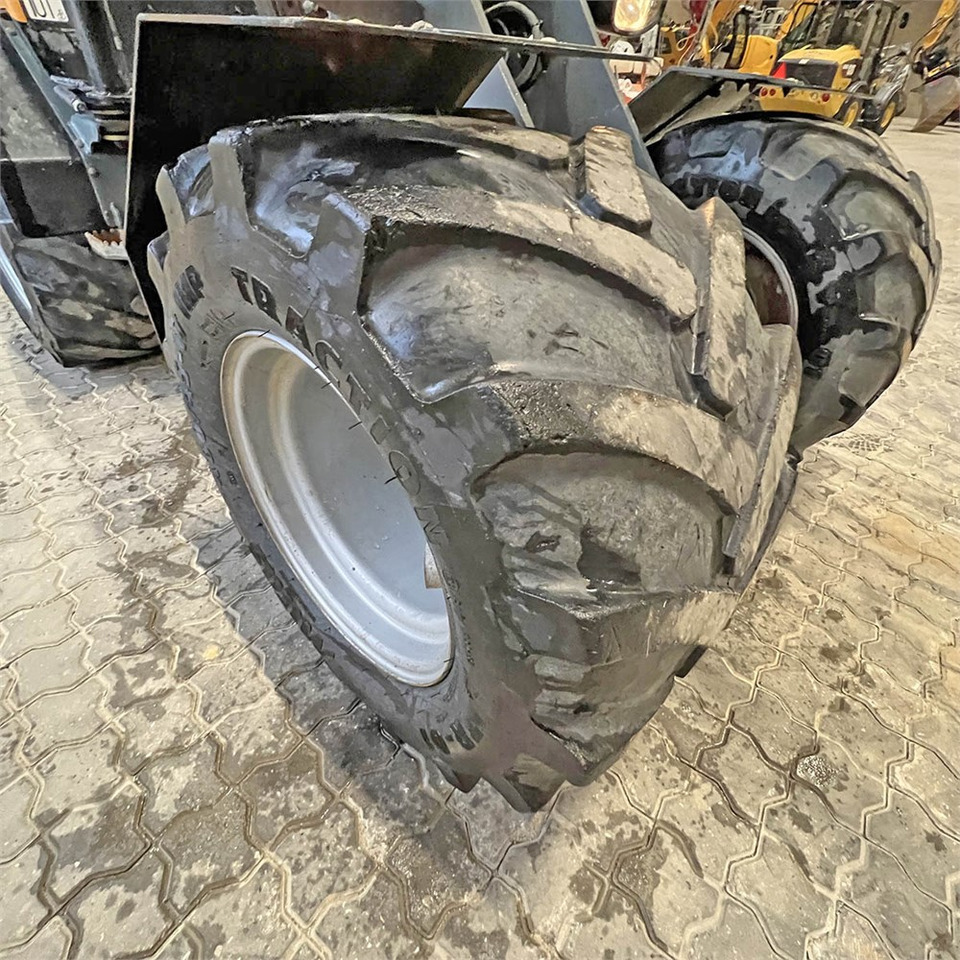 Chargeuse sur pneus Giant V452T X-Tra HD: photos 33 Chargeuse sur pneus Giant V452T X-Tra HD: photos 33