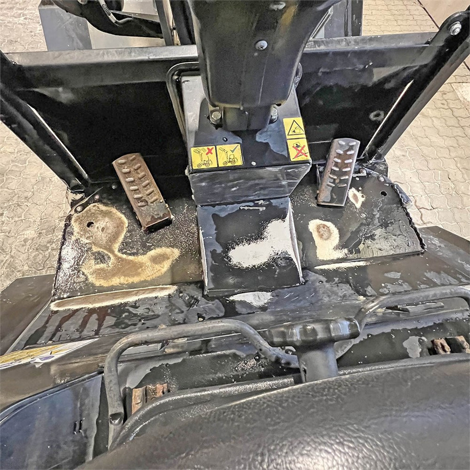 Chargeuse sur pneus Giant V452T X-Tra HD: photos 22 Chargeuse sur pneus Giant V452T X-Tra HD: photos 22