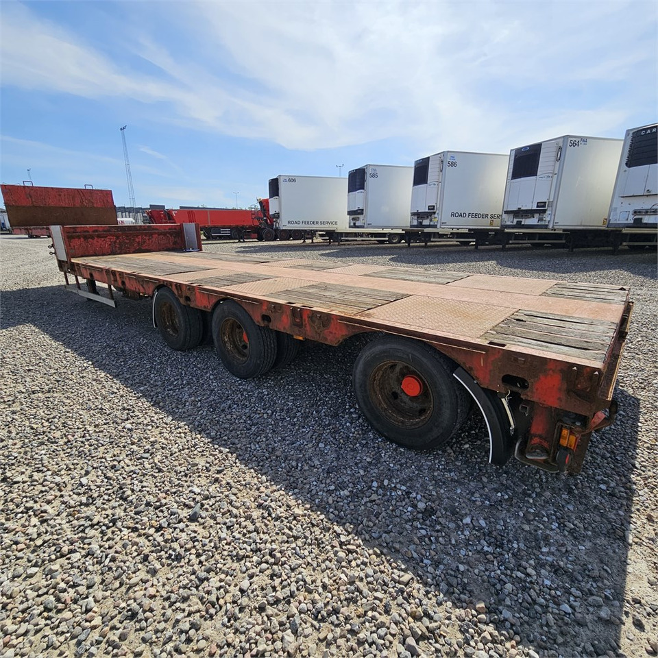 HRD Flatbed - Semi-remorque plateau: photos 1 HRD Flatbed - Semi-remorque plateau: photos 1