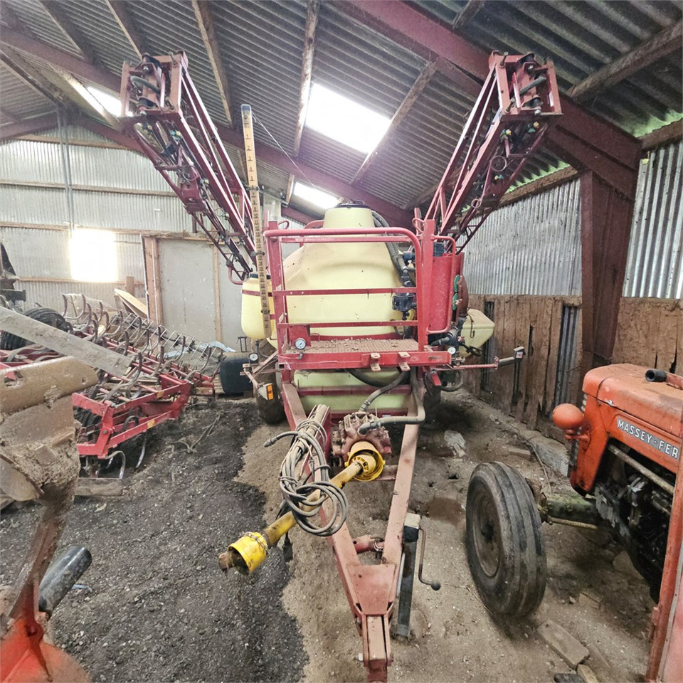 Hardi CM2 Commander 2.800 l - Pulvérisateur: photos 2 Hardi CM2 Commander 2.800 l - Pulvérisateur: photos 2